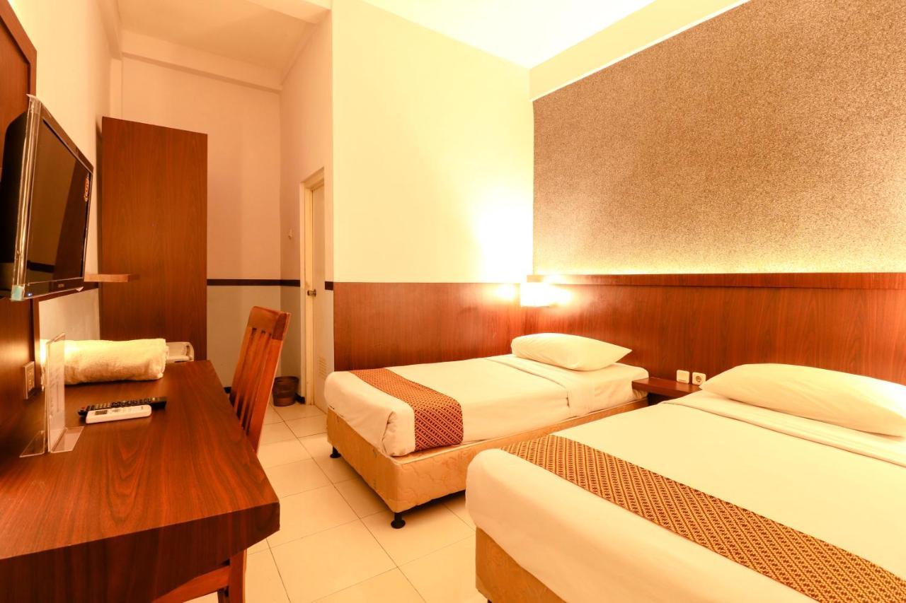 Hotel Jawa Surabaya Exterior photo