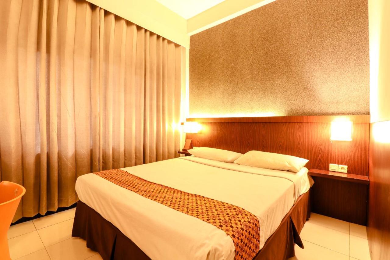 Hotel Jawa Surabaya Exterior photo