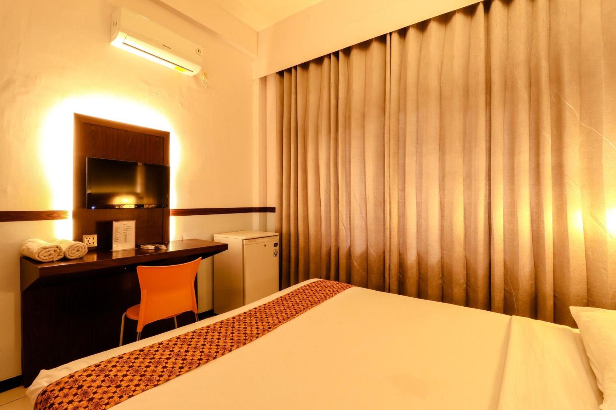 Hotel Jawa Surabaya Exterior photo