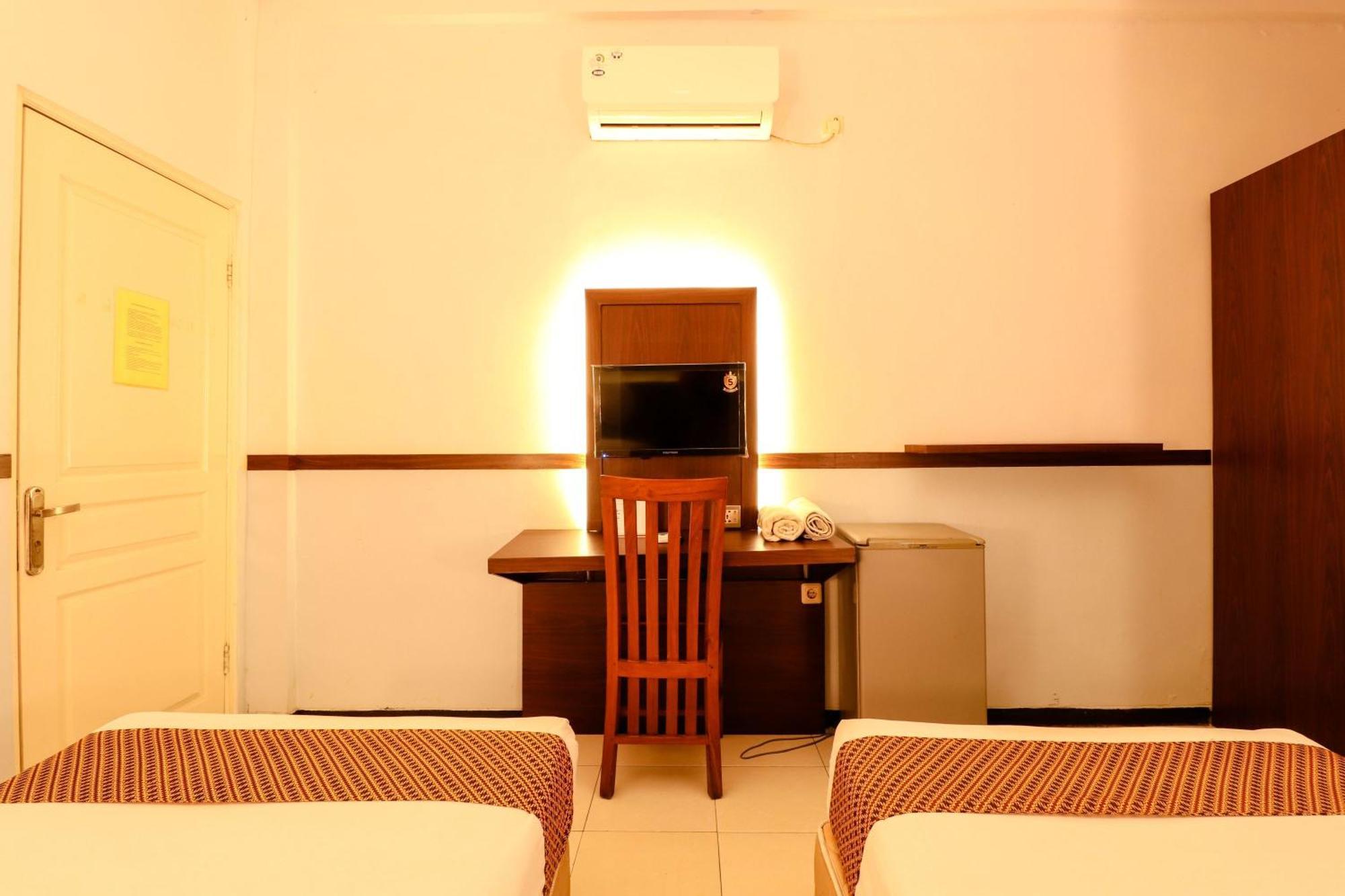 Hotel Jawa Surabaya Exterior photo