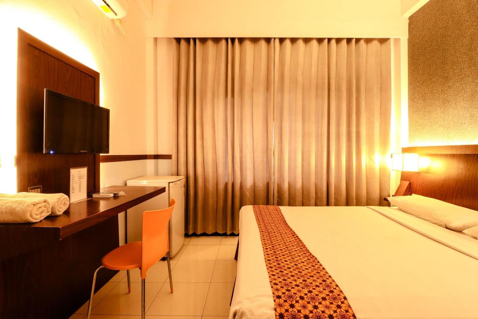 Hotel Jawa Surabaya Exterior photo