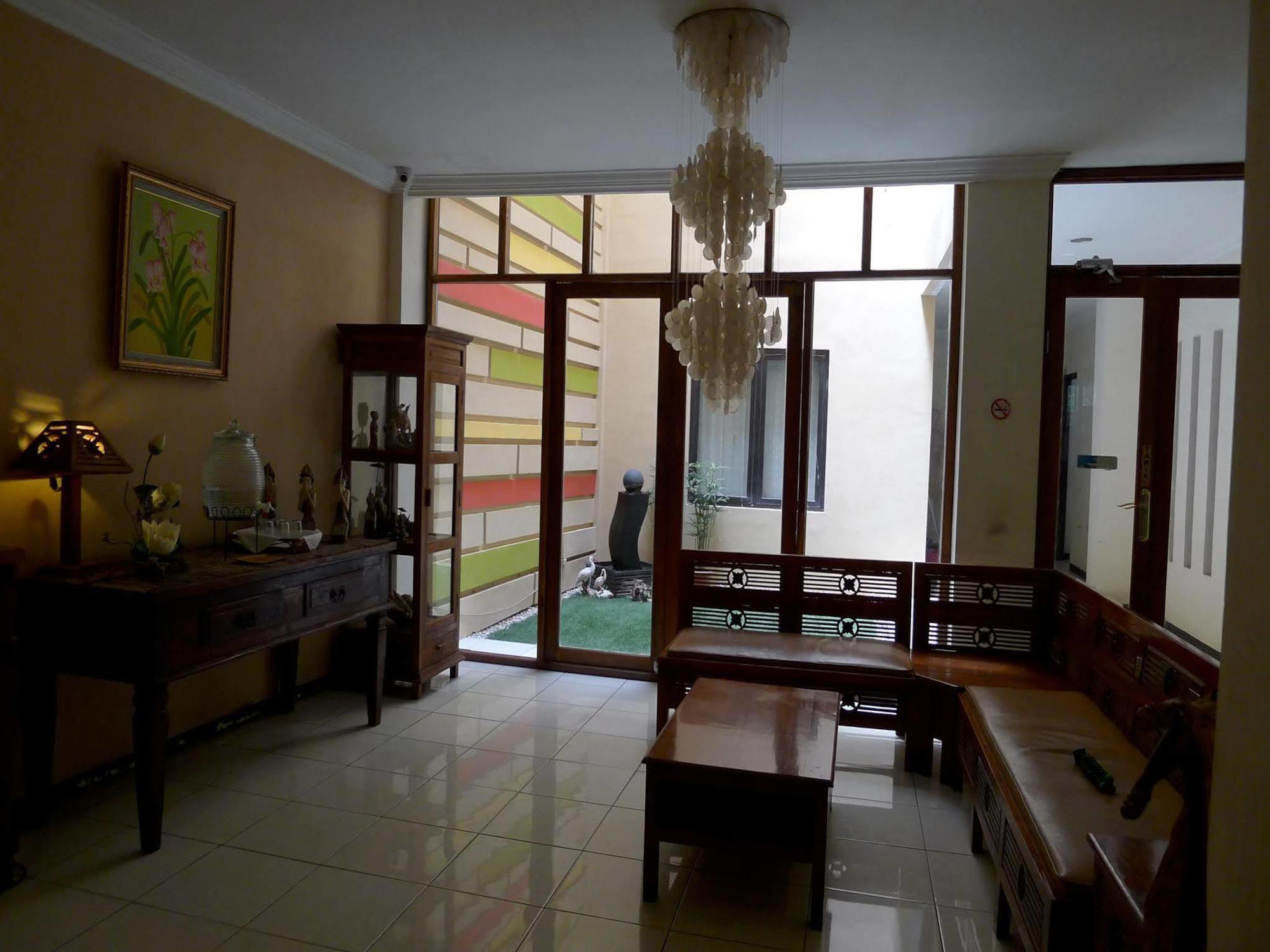 Hotel Jawa Surabaya Exterior photo